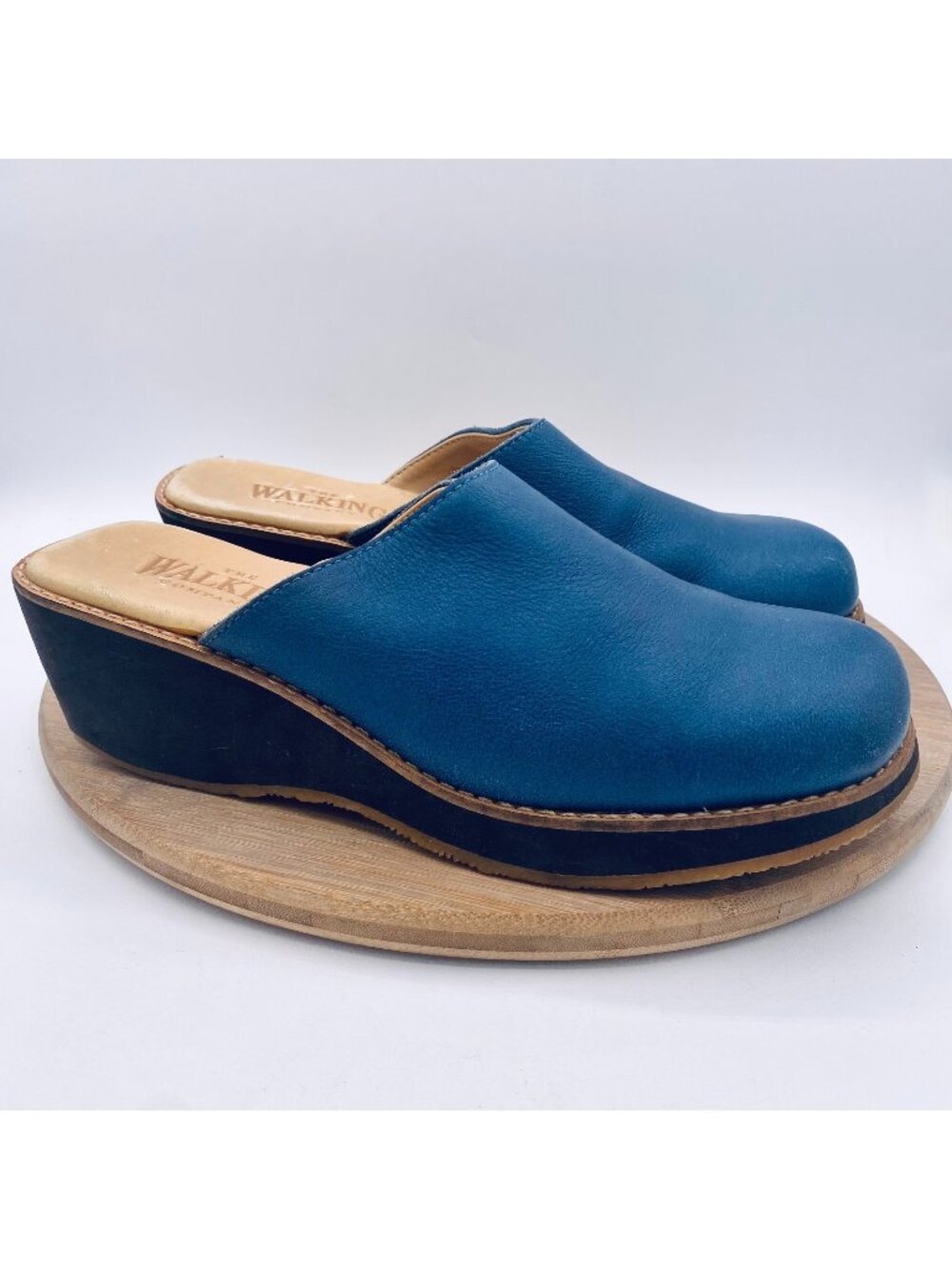 The Walking Company Shoes Womens 10 41 Blue Leather Platform Mules Clogs Vibram